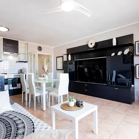 דירה 21 C Bouganvillas אדחה