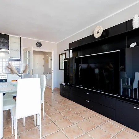 21 C Bouganvillas Appartamento