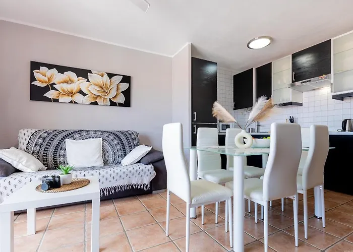 Apartment 21 C Bouganvillas